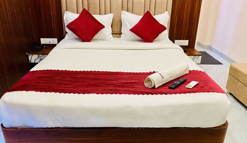 Executive Room, City View