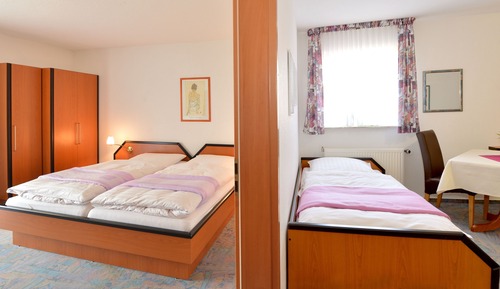 Studio (4 beds)