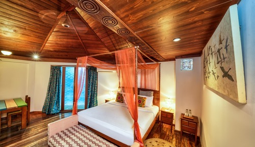 Royal Chalet with Plunge Pool