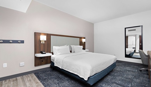 King, Accessible, Bathtub