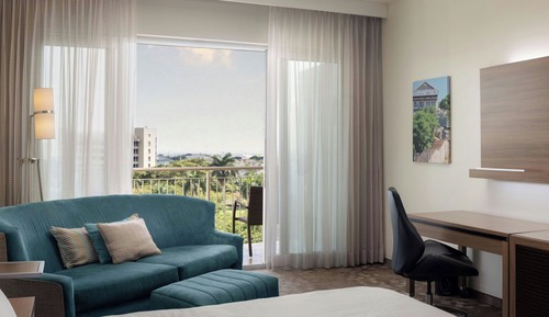 Superior Room, 1 King Bed, Non Smoking, City View (Balcony)