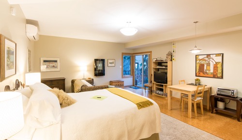 Suite, Partial Lake View