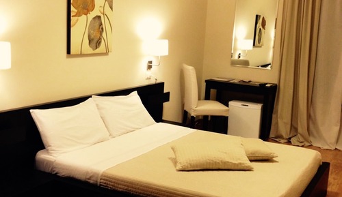Classic Double Room (private external bathroom)
