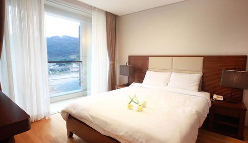 Deluxe Condo, 1 Bedroom, Non Smoking, Beach View (BEACH, 1 Double Bed, 2 Futon set)