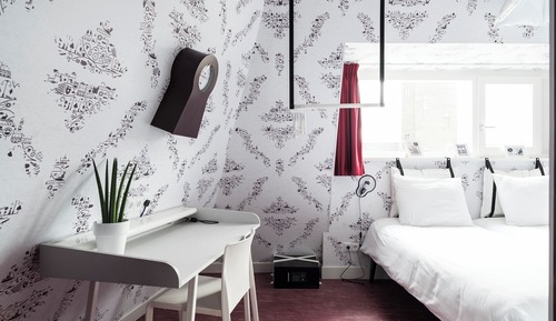 Basic Room, City View