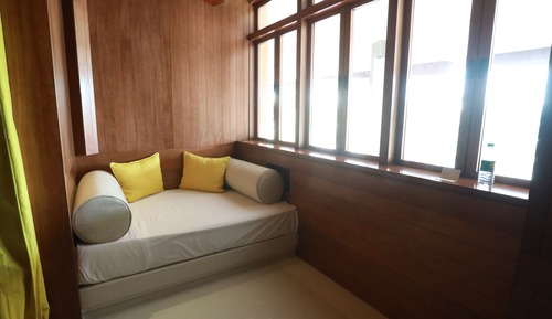 Classic Room, 1 King Bed