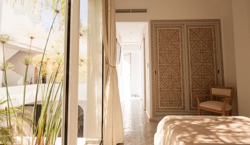 Classic Double Room (Jaafar)