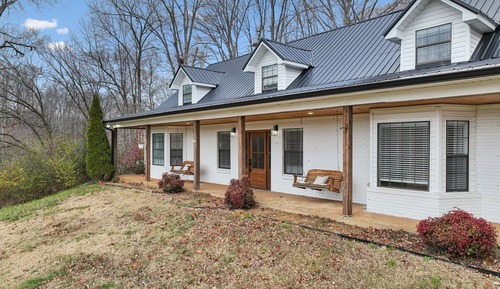 House (4 Bedrooms)