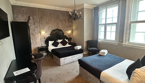 Superior Double Room, City View