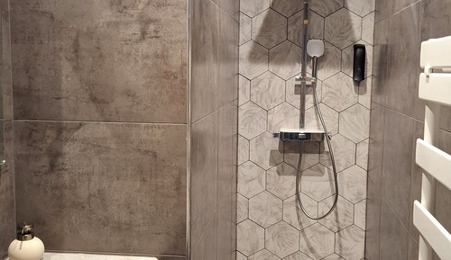 Comfort Room, Mountain View