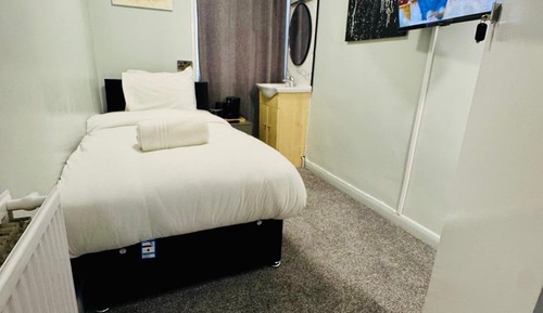 Standard Single Room, Private Bathroom