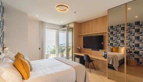 Deluxe Room with Private Garden, ANDROMEDA
