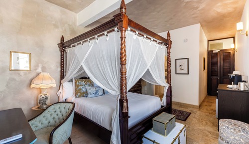 LUCIENNE SUITE