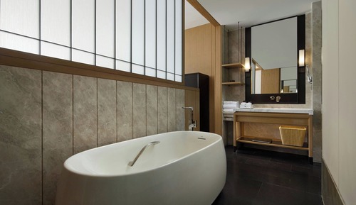 Deluxe Room, 1 King Bed with Sofa bed, Balcony