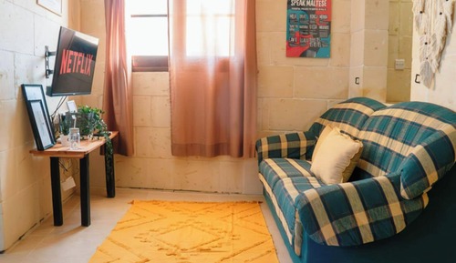 House, 2 Bedrooms, Smoking, City View
