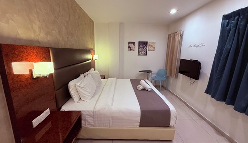 Deluxe Quadruple Room