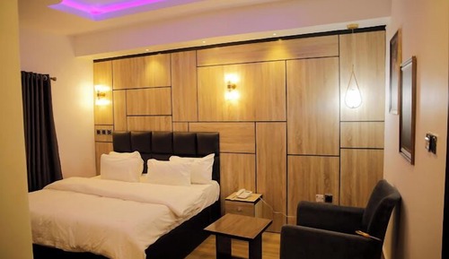 Deluxe Room, Balcony, City View