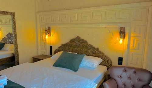 Standard Room, Valley View