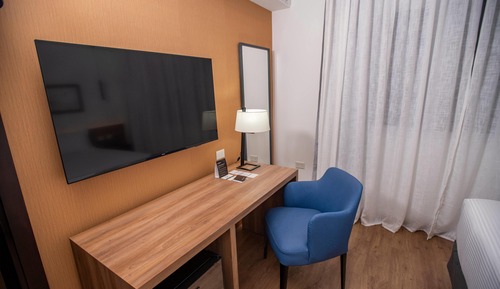 Superior Room, 1 King Bed, Non Smoking