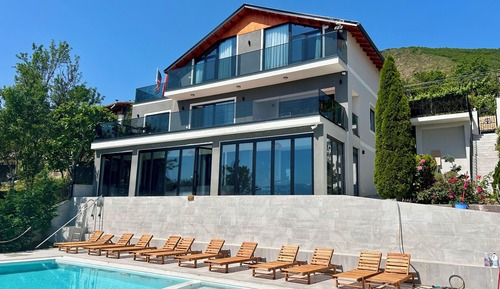 Villa, 5 Bedrooms, Private Pool, Lake View