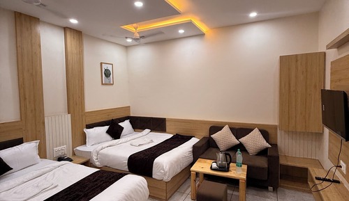 Deluxe Quadruple Room