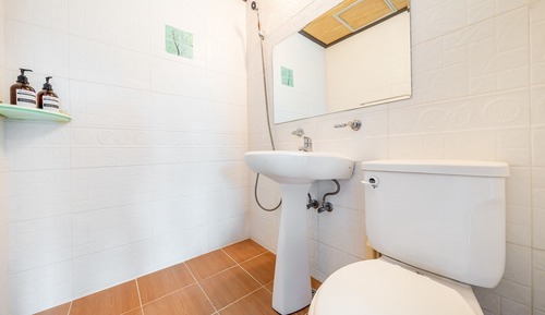 Basic Room, 1 Bedroom (pebble)