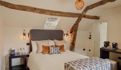 Deluxe Double Room, Courtyard View