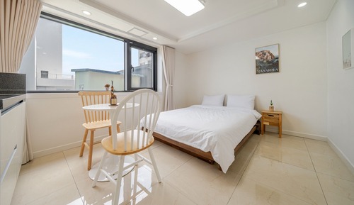 Basic Room, 1 Bedroom (Room 304(Half Ocean View/Private BBQ))