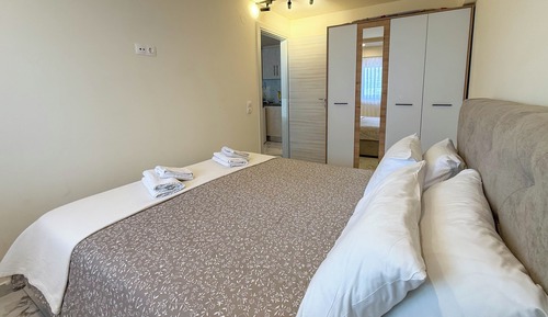 Deluxe Suite, Balcony, Mountain View