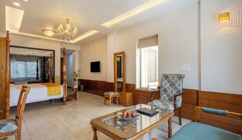 Valley View Premier Room