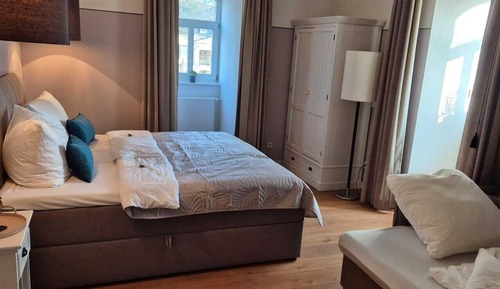 Family Room, Park View