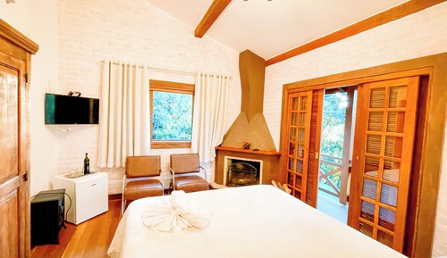 Standard Double or Twin Room, Garden View