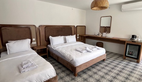 Comfort Triple Room