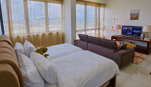 Comfort Apartment, City View