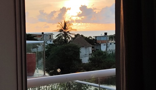 Economy Quadruple Room, Balcony, Lake View