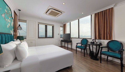 Junior Double Room, 1 King Bed, Balcony, Lake View