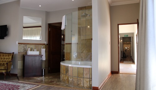 Deluxe Room, Pool View