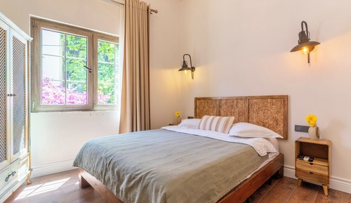 Comfort Room, Garden View