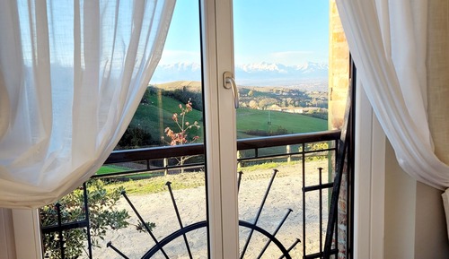 Double Room, Hill View