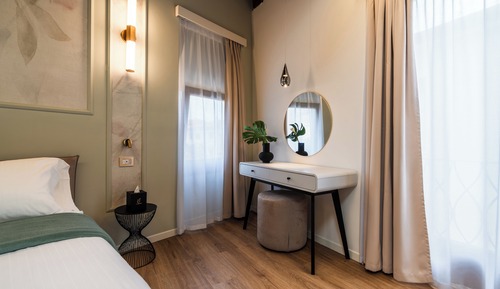 Junior Double Room, 1 Queen Bed with Sofa bed, Private Bathroom, City View