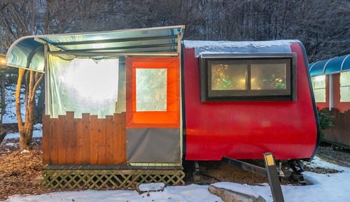 Basic Room, 1 Bedroom (Family Spa Caravan No. 1 (Spa/Random))