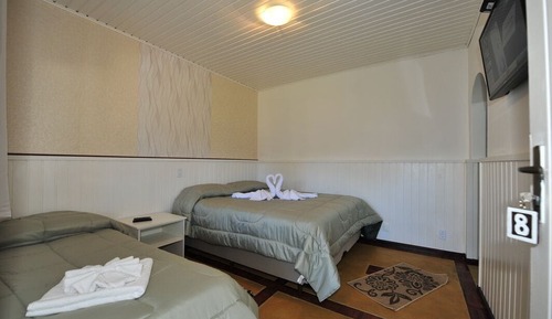 Economy Triple Room, Mountain View