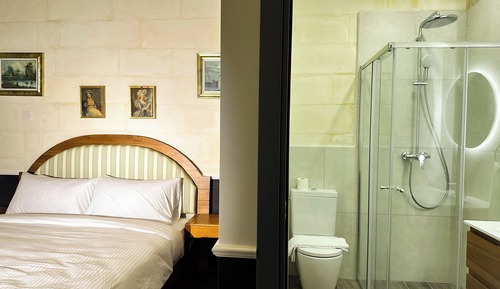 Queen Room with Balcony