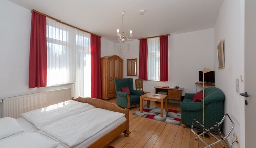 Comfort Twin Room, Private Bathroom, City View