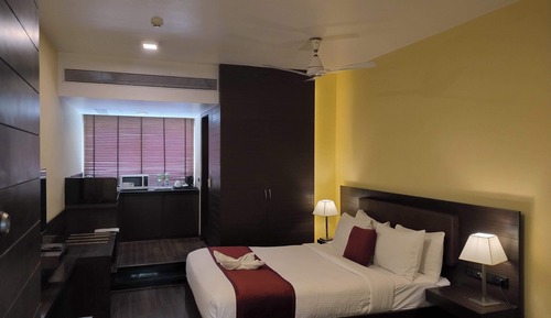 Club Double Room, City View