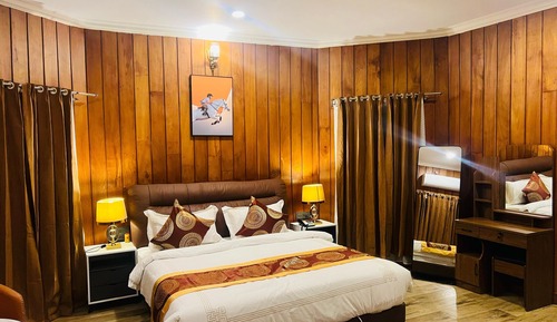 Luxury Suite, Pool View