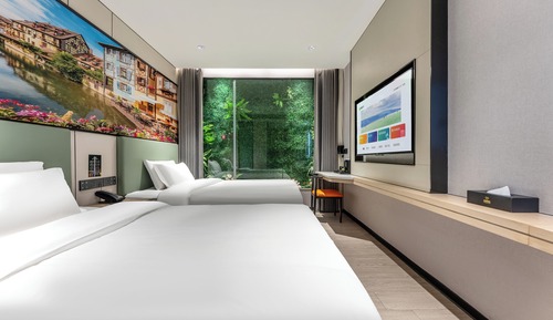 Signature Room, 2 Double Beds, No Windows