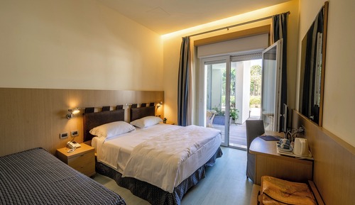 Superior Double Room (Vista Giardino)