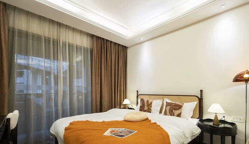Luxury Studio Suite, 1 King Bed with Sofa bed, Partial Ocean View