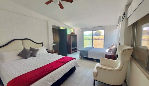 Superior Suite, Multiple Beds